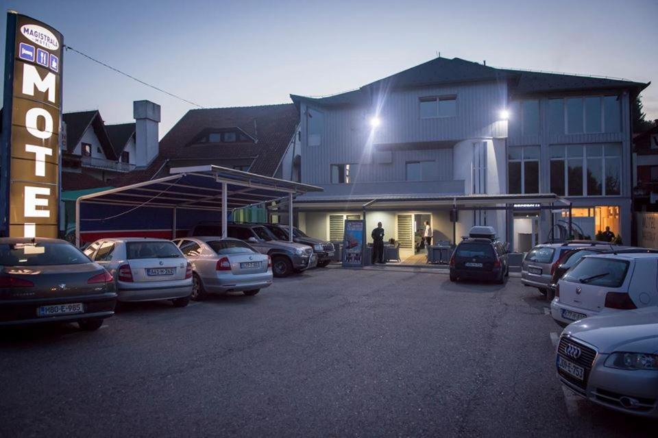 Motel Magistrala Doboj Esterno foto